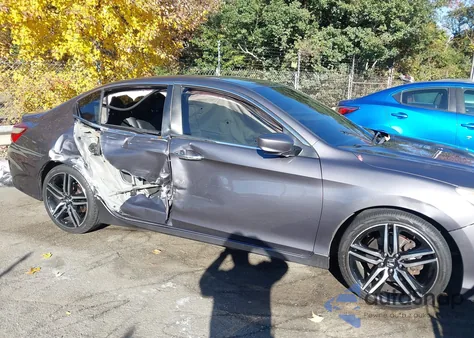 2017 Honda Accord Sport Se z USA, uszkodzony, nr VIN 1HGCR2F18HA279591